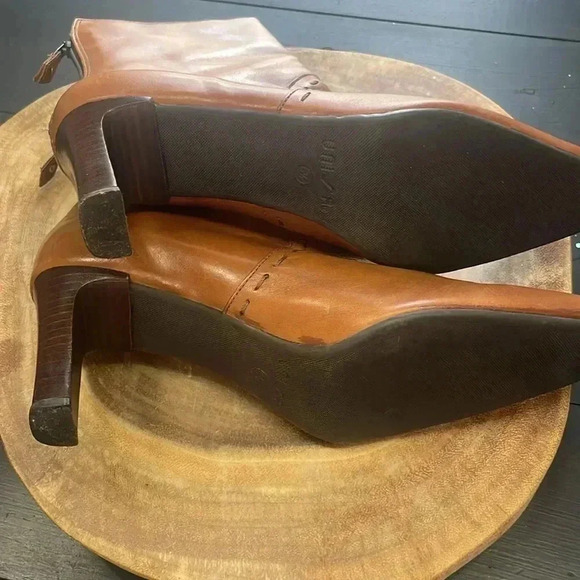 Unisa Genuine Leather Ankle Boots Size  6 1/2 B - Picture 6 of 6
